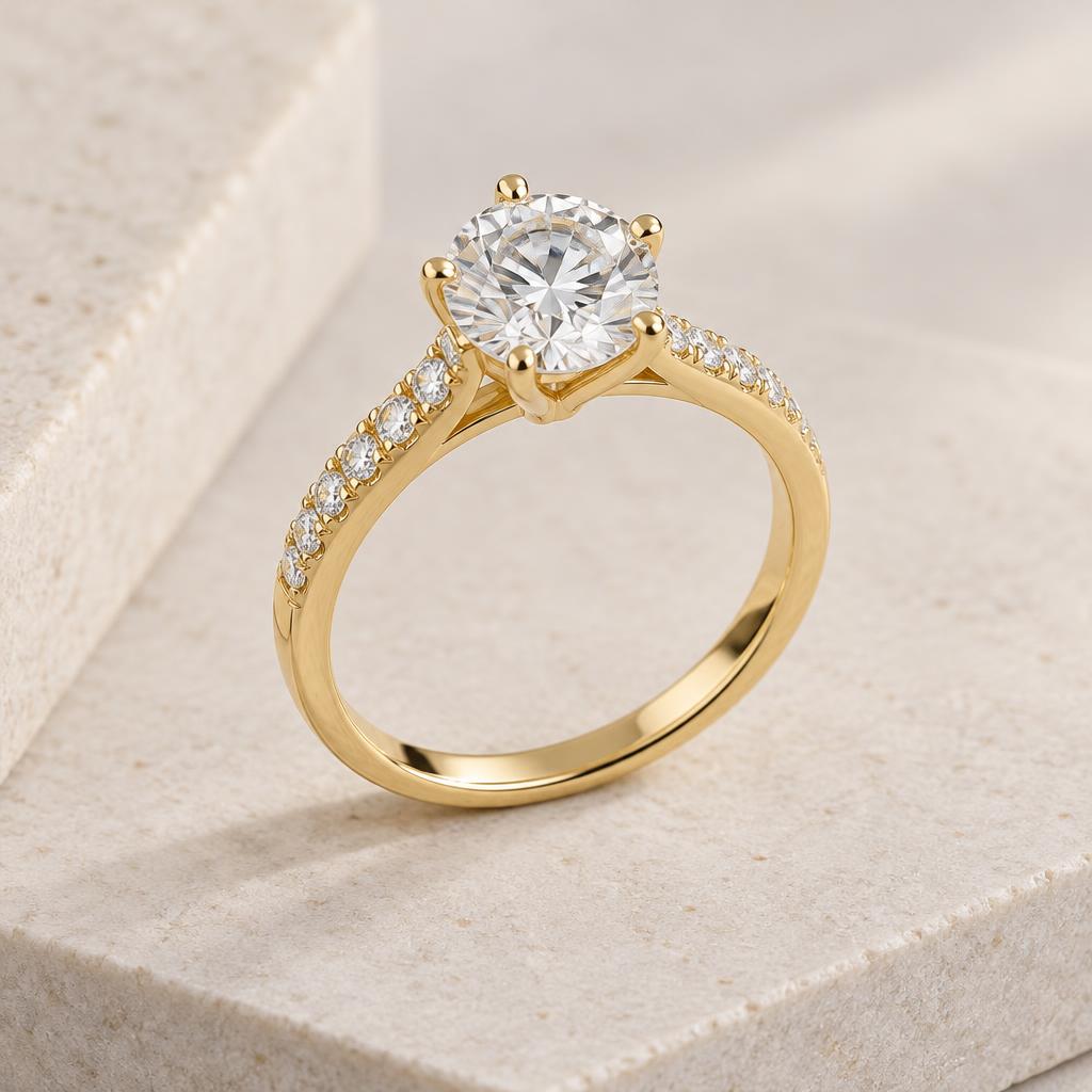 Solitaire diamond ring
